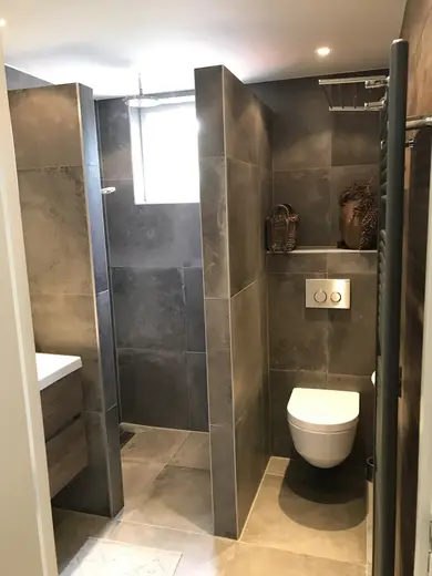 Badkamer 33, foto 3