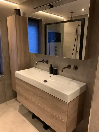 Badkamer 41, foto 42