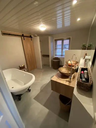 Badkamer 42, foto 1