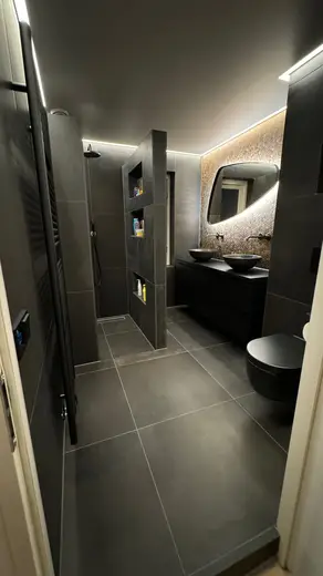 Badkamer 54, foto 1